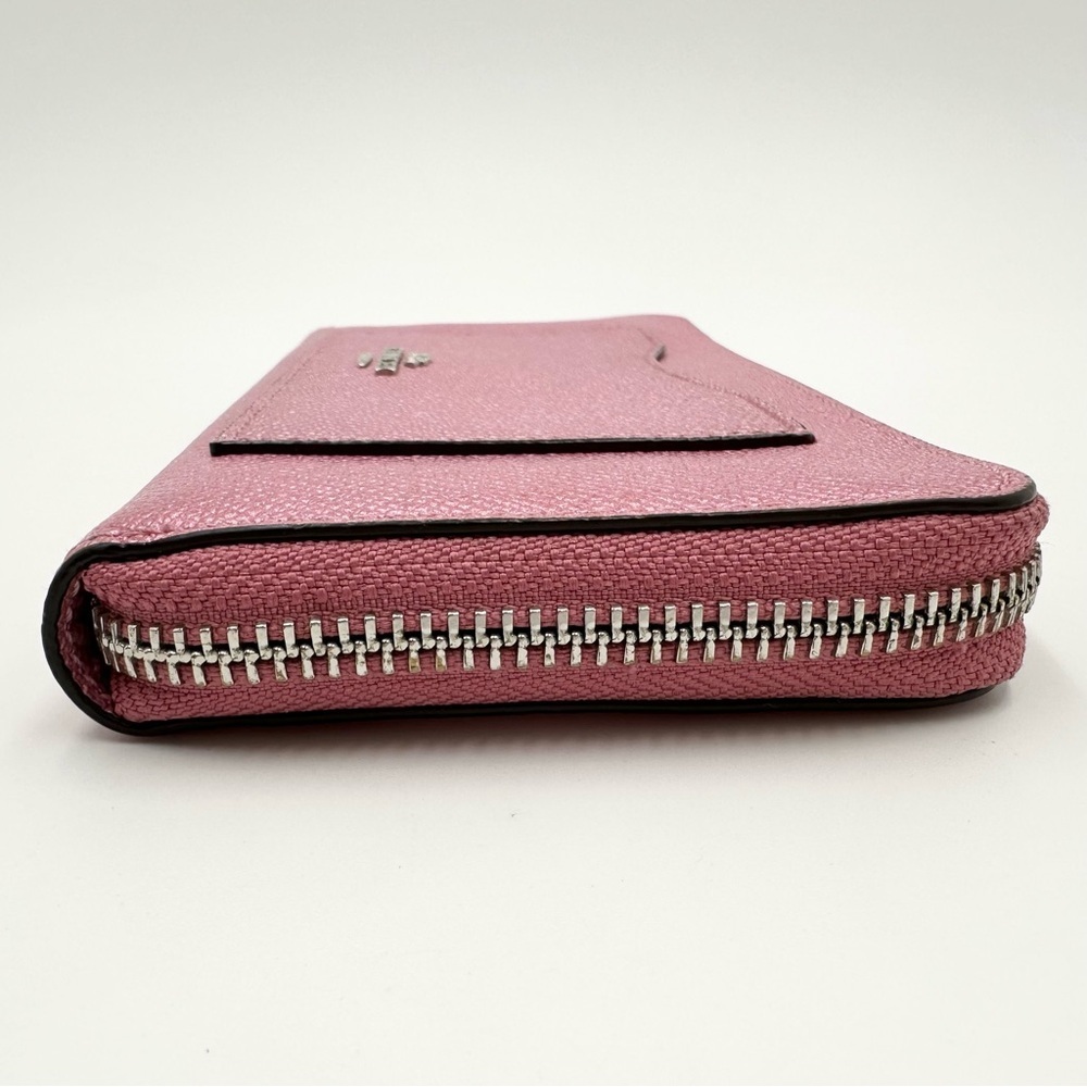 Coach Crossgrain Leather Accordion Zip Wallet
Metallic Antique Blush F21068 - Picture 10 of 15